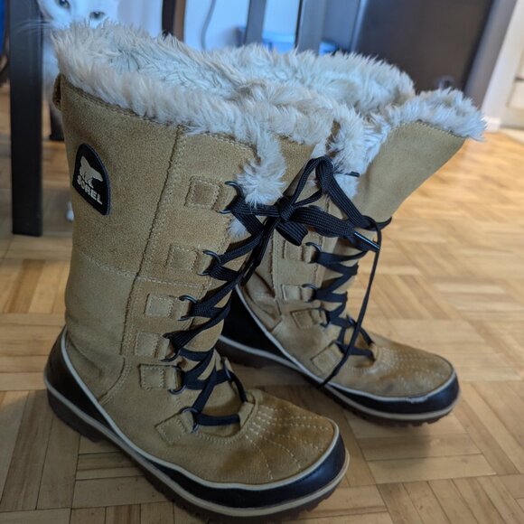 Sorel Size 8 Waterproof Lace-up Winter Boots - Picture 2 of 10